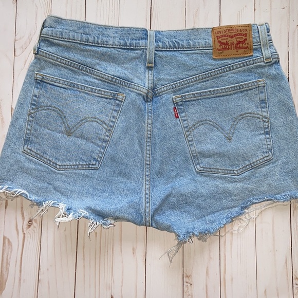Levi’s 501 Cutoff Denim Shorts - Picture 6 of 13